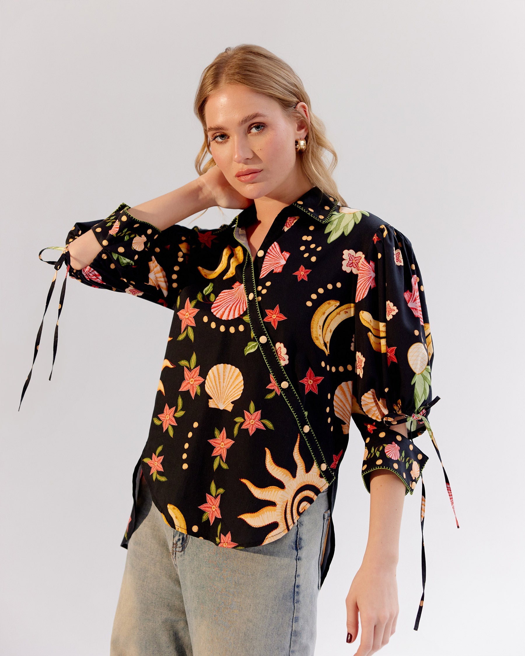 Brie Shirt - Seashell (Black)