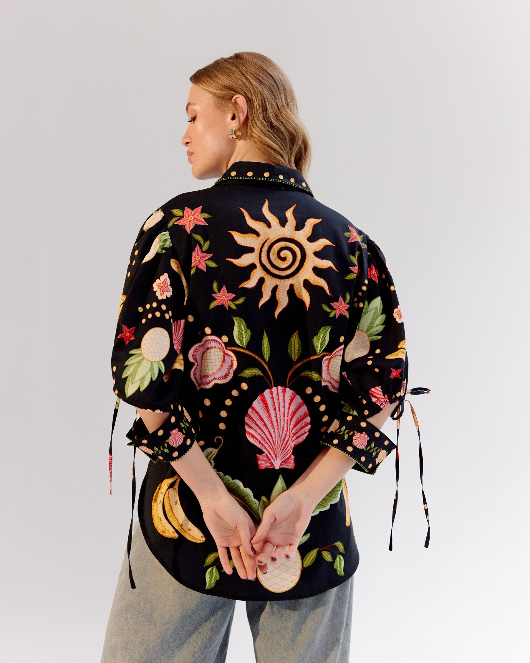 Brie Shirt - Seashell (Black)