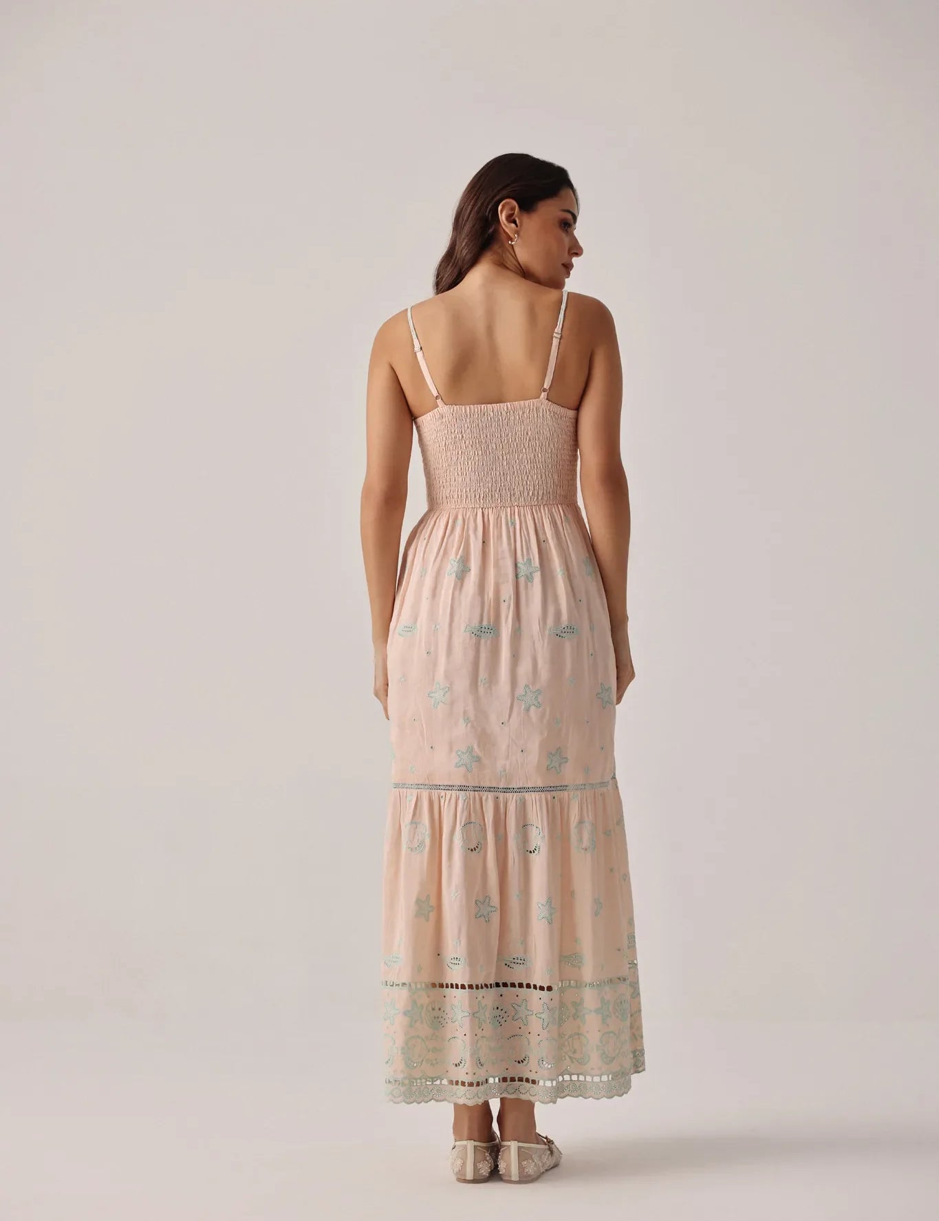 Noib-14370copy.webp